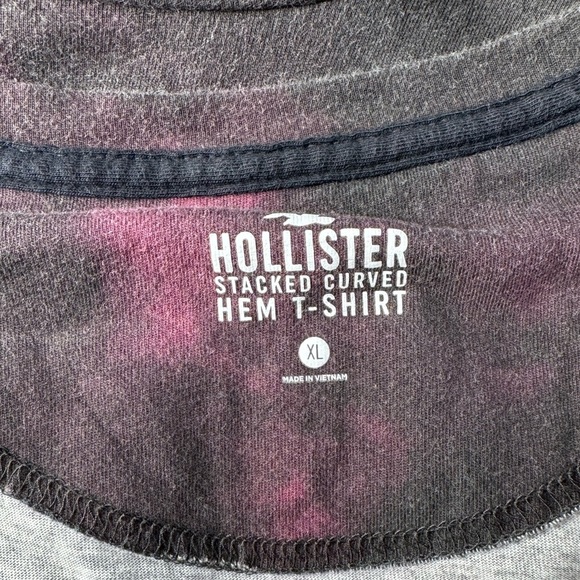 Hollister Men’s Short Sleeve Tie-Dye T-Shirt - Size: XL - Red / Black - Picture 5 of 5